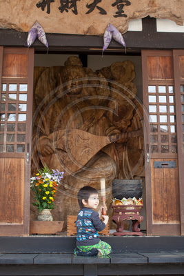 Little boy in Hida-Furukawa