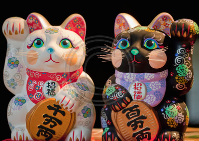 Maneki-neko -- "Welcoming Cats" (Takayama, Japan)