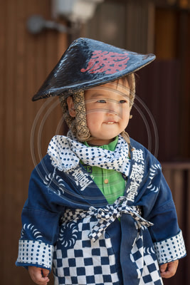 Toddler dressed for festival, Takayama